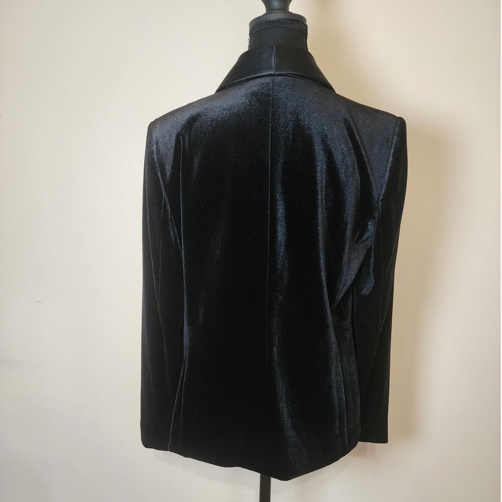 Tahari Womens Size 10 Black One Button Velvet Lined Blazer Jacket Satin Collar - Picture 2 of 7